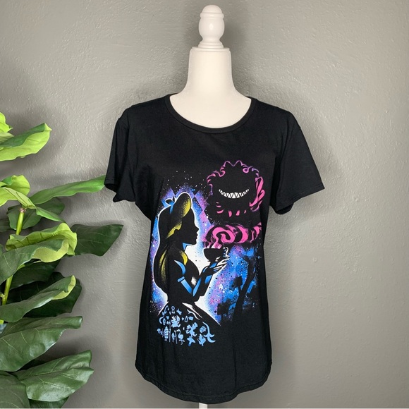 Tops - Alice in Wonderland Tee NWOT